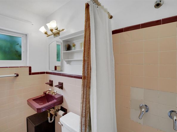 1851 SW 42nd Ter, Fort Lauderdale FL 33317