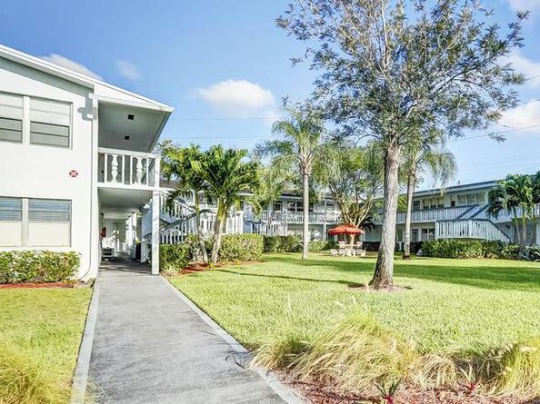 350 Farnham Q, Deerfield Beach FL 33442
