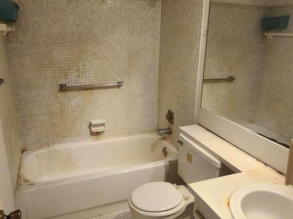 350 Farnham Q, Deerfield Beach FL 33442