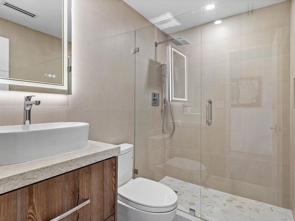 1222 Hillsboro Mile 24, Hillsboro Beach FL 33062