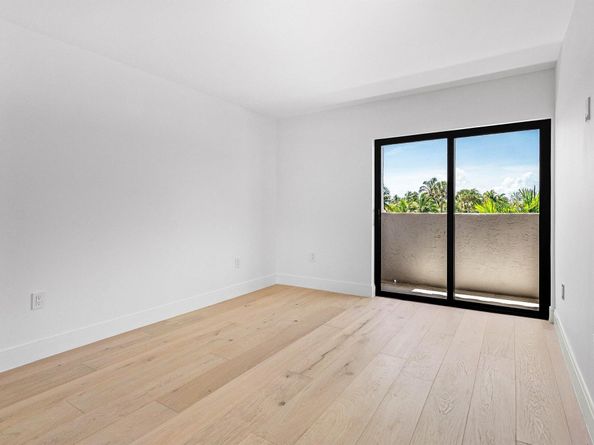 1222 Hillsboro Mile 24, Hillsboro Beach FL 33062