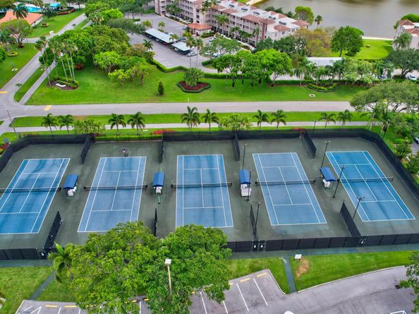 6368 Mill Pointe Circle, Delray Beach FL 33484