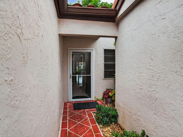 6368 Mill Pointe Circle, Delray Beach FL 33484