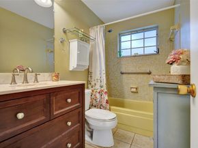 2510 NW 1st Ave, Pompano Beach FL 33064