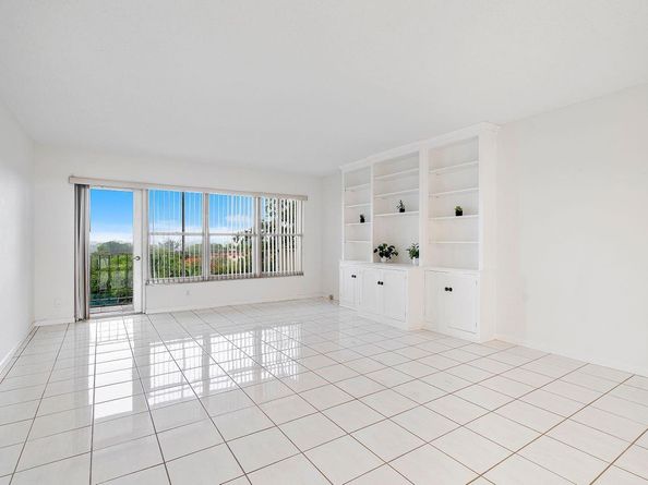10777 W Sample Rd 611, Coral Springs FL 33065