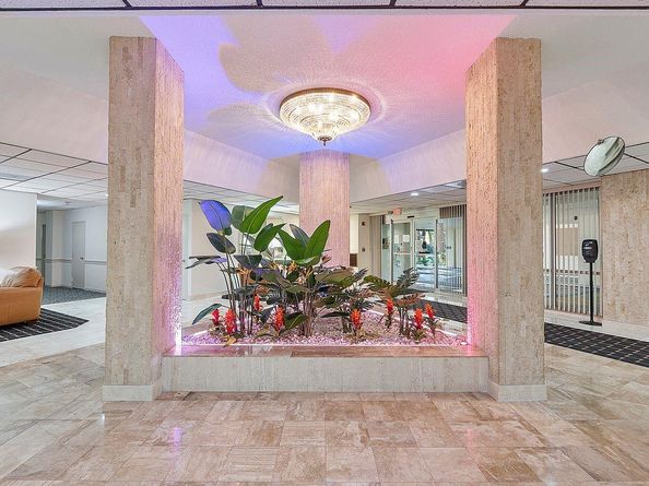 10777 W Sample Rd 611, Coral Springs FL 33065
