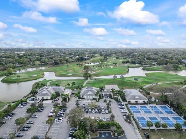 10777 W Sample Rd 611, Coral Springs FL 33065
