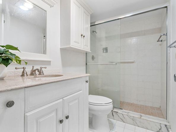 10777 W Sample Rd 611, Coral Springs FL 33065