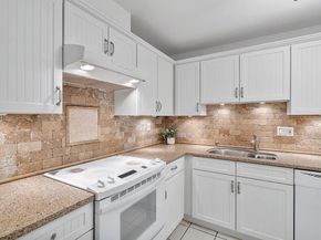 10777 W Sample Rd 611, Coral Springs FL 33065