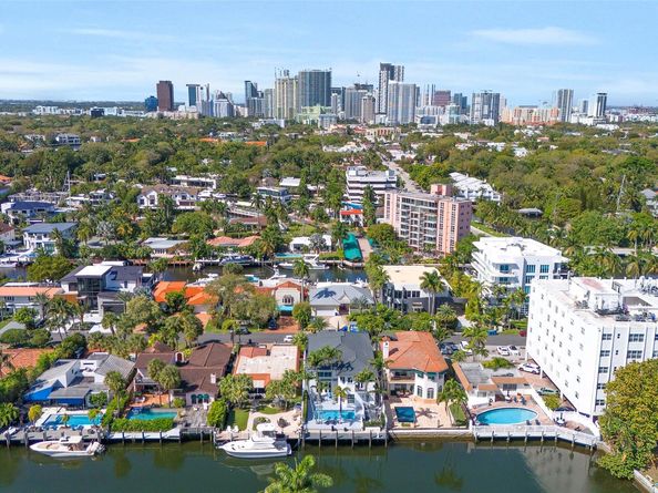 316 Bontona Ave, Fort Lauderdale FL 33301