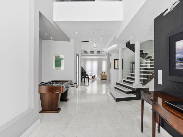 3917 S Le Jeune Road, Miami FL 33146