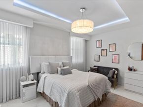 3917 S Le Jeune Road, Miami FL 33146