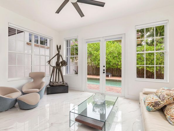 460 Surfside Lane, Juno Beach FL 33408