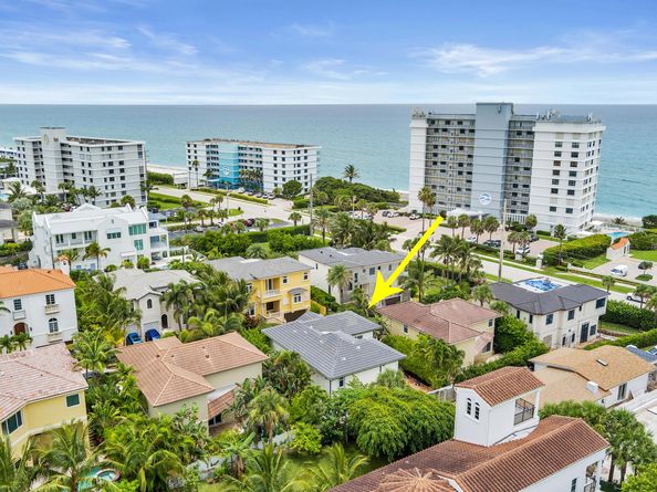 460 Surfside Lane, Juno Beach FL 33408