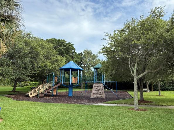 460 Surfside Lane, Juno Beach FL 33408