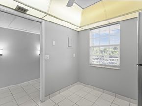 575 Oaks Ln 403, Pompano Beach FL 33069