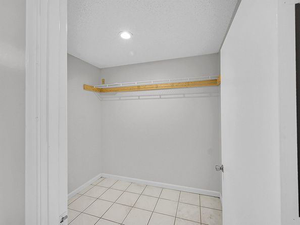 121 Puffin Court, Royal Palm Beach FL 33411