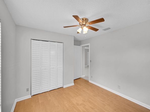 121 Puffin Court, Royal Palm Beach FL 33411