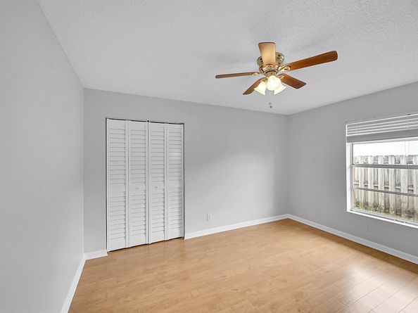 121 Puffin Court, Royal Palm Beach FL 33411