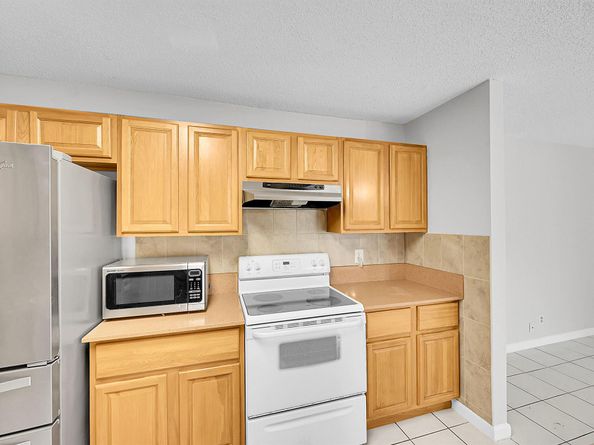 121 Puffin Court, Royal Palm Beach FL 33411