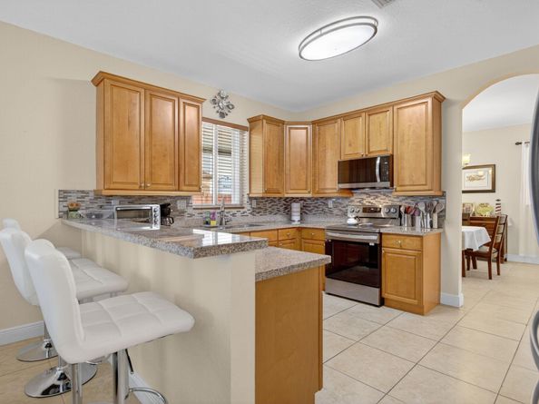 18203 SW 152nd Pl, Miami FL 33187