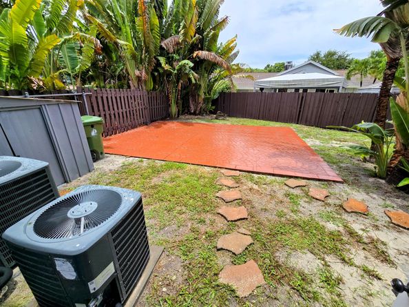 1401 SW 54th Avenue, Plantation FL 33317