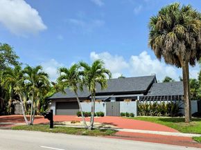 1401 SW 54th Avenue, Plantation FL 33317