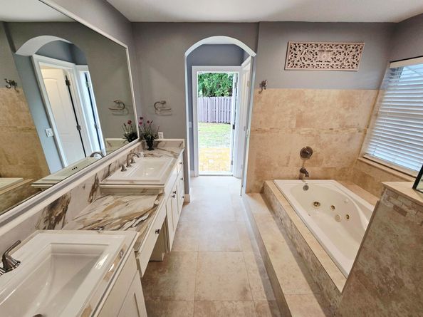 1401 SW 54th Avenue, Plantation FL 33317