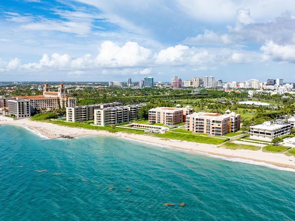 2 N Breakers Row N25, Palm Beach FL 33480