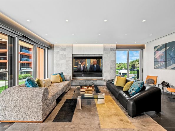 2 N Breakers Row N25, Palm Beach FL 33480