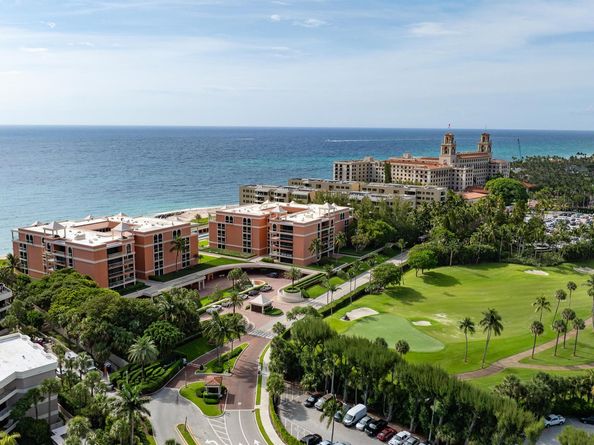2 N Breakers Row N25, Palm Beach FL 33480