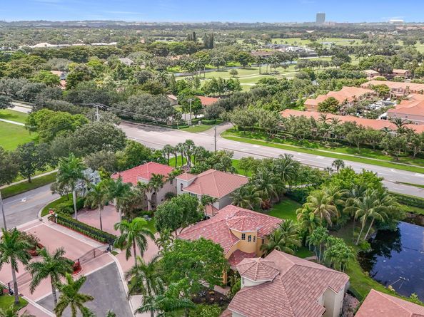 12471 SW 1st Street Street, Plantation FL 33325