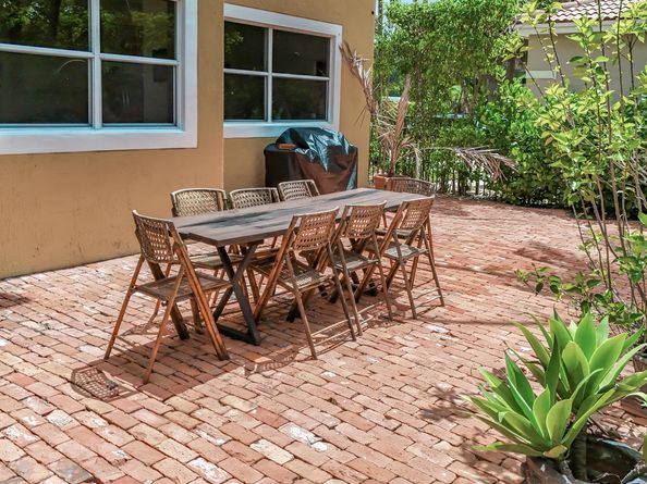 12471 SW 1st Street Street, Plantation FL 33325
