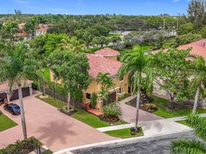 12471 SW 1st Street Street, Plantation FL 33325