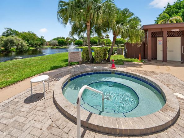 7903 Willow Spring Drive 1125, Lake Worth FL 33467