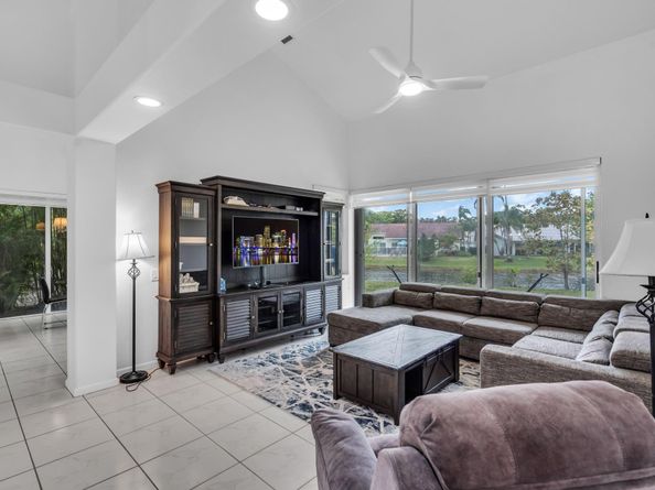 699 Spinnaker, Weston FL 33326