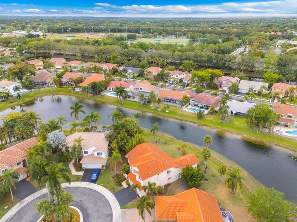 699 Spinnaker, Weston FL 33326
