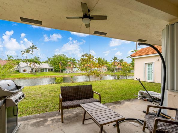 699 Spinnaker, Weston FL 33326