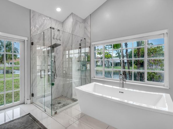 699 Spinnaker, Weston FL 33326