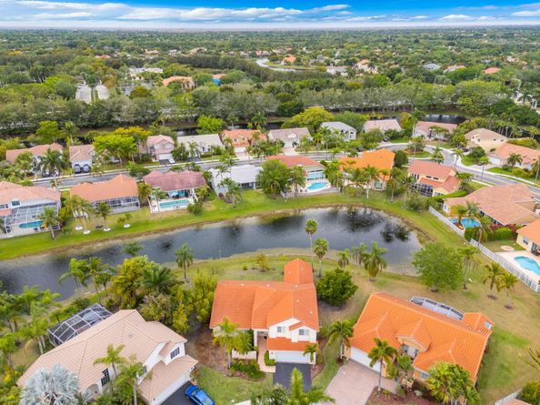 699 Spinnaker, Weston FL 33326
