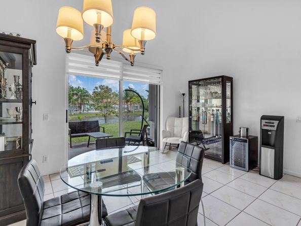699 Spinnaker, Weston FL 33326