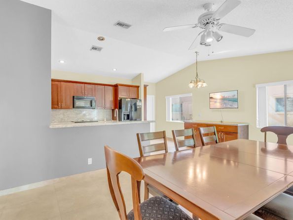 1541 SW 102nd Terrace, Davie FL 33324