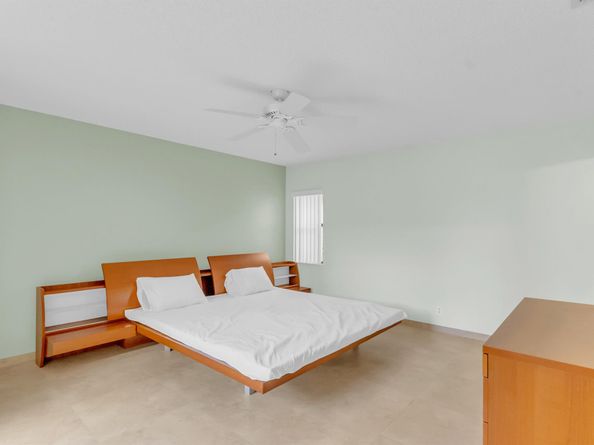 1541 SW 102nd Terrace, Davie FL 33324