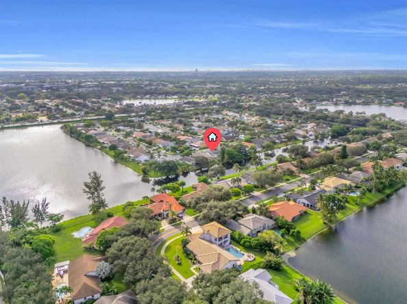 1541 SW 102nd Terrace, Davie FL 33324
