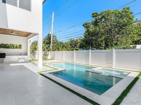 109 Arlington Place, West Palm Beach FL 33405
