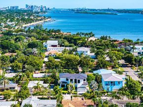 109 Arlington Place, West Palm Beach FL 33405