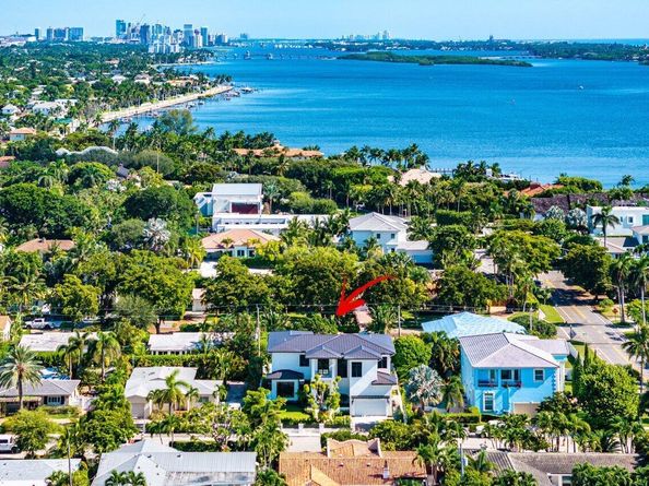 109 Arlington Place, West Palm Beach FL 33405