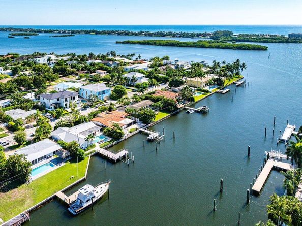 109 Arlington Place, West Palm Beach FL 33405