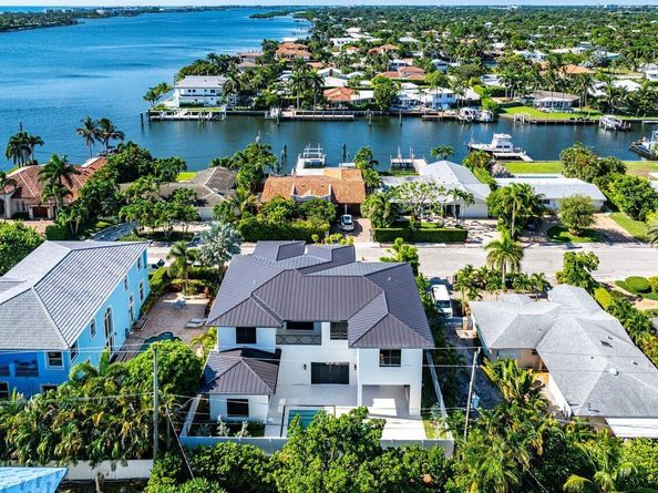 109 Arlington Place, West Palm Beach FL 33405
