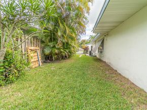 131 SW 58th Ave, Plantation FL 33317